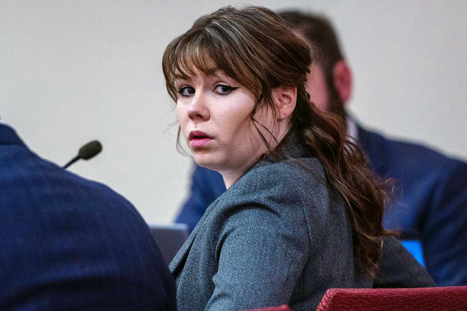 Hannah Gutierrez-Reed, condamnată pentru împușcături fatale pe platoul de filmare al lui Alec Baldwin, a fost eliberată din închisoare