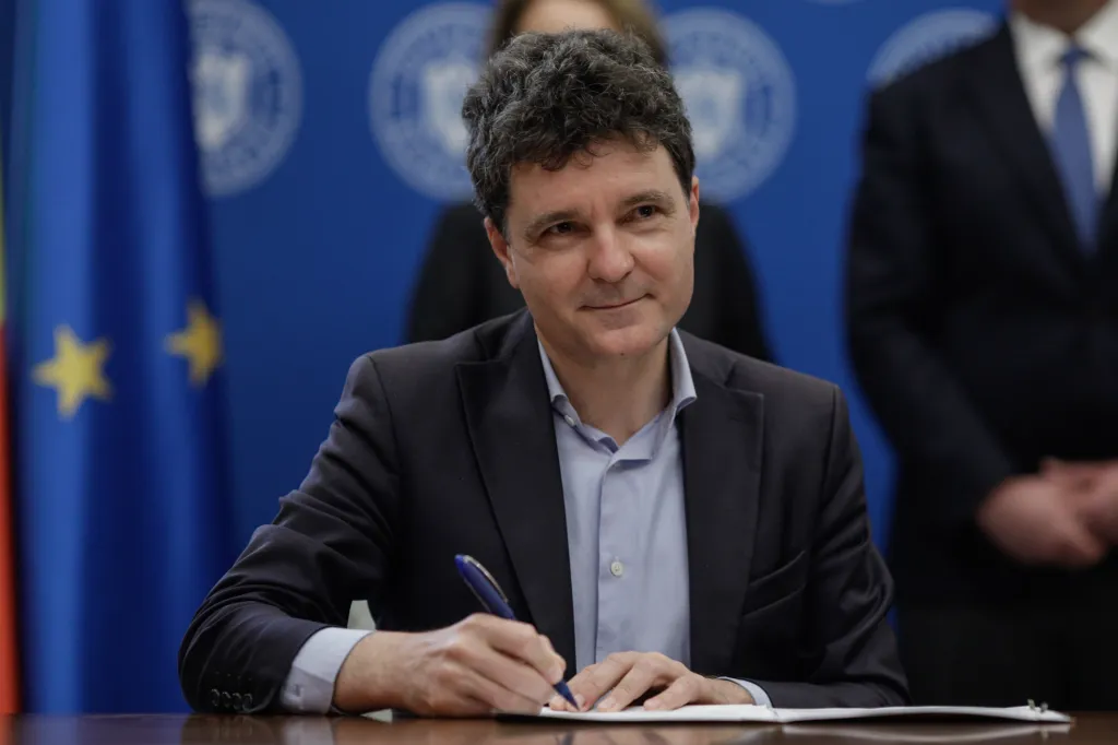 Nicușor Dan începe discuții pentru formarea guvernului. Cine va fi noul premier