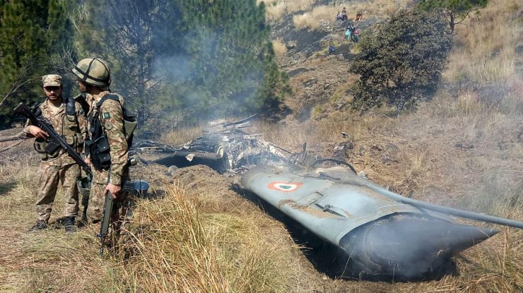 BREAKING NEWS: India lansează o operațiune militară împotriva Pakistanului, ca răspuns la atacul din Kashmir. Pakistanul ripostează cu atacuri aeriene și pe uscat și amenință cu un răspuns nuclear