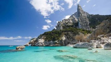 Cum arată topul celor mai bune plaje din lume? Cala Goloritzé din Sardinia oferă o experiență autentică și naturală