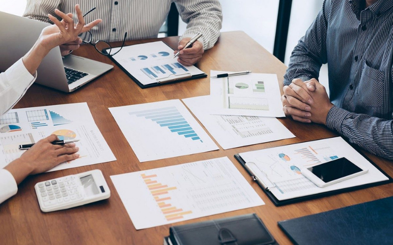 România este printre țările UE cu cei mai puțini angajați care lucrează în weekend. Oana Botolan, expert HR: „Ar trebui ca legislația să devină mai flexibilă cu condițiile de muncă”