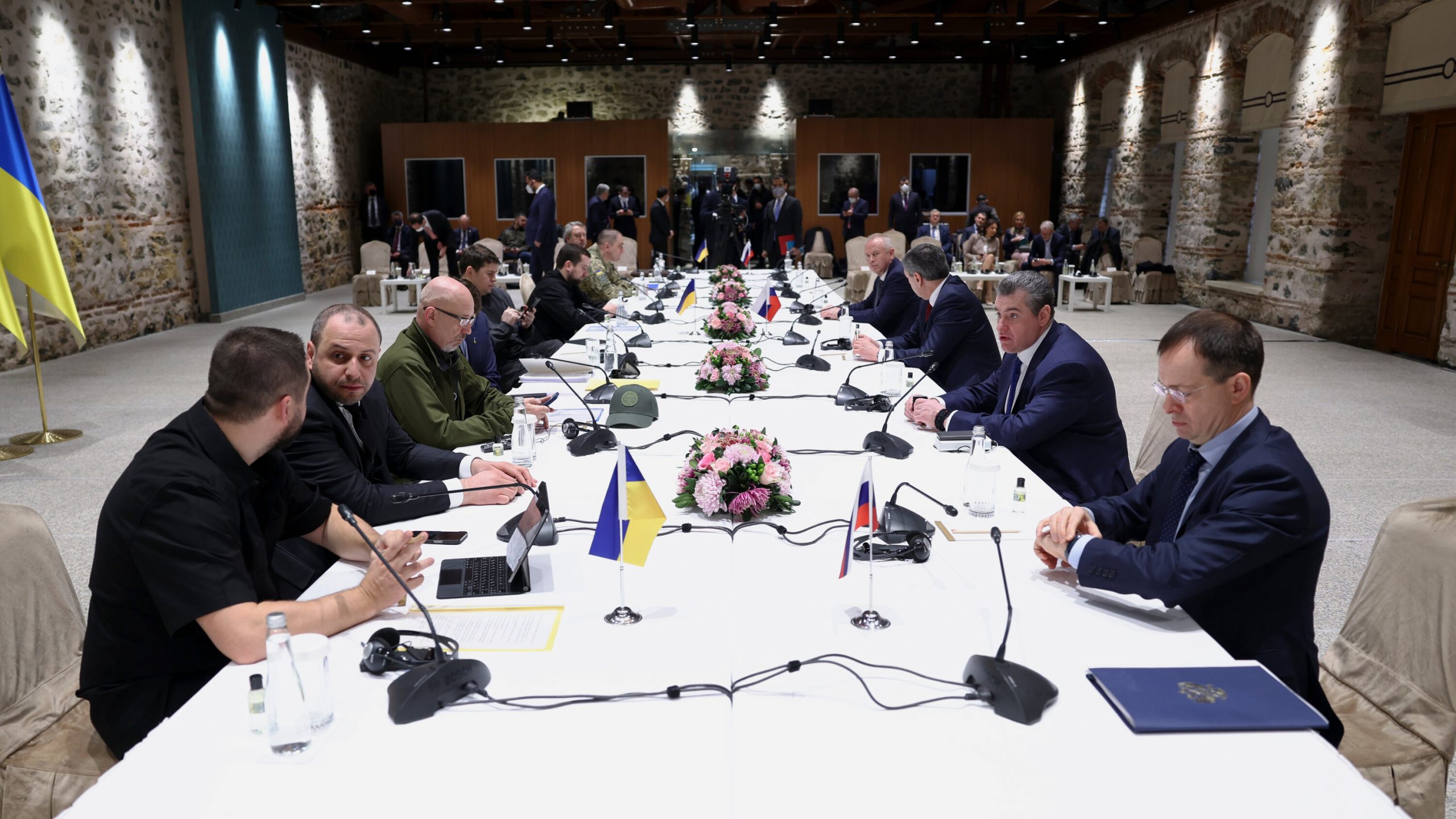 Ucraina și Rusia au astăzi negocieri directe la Istanbul, dar fără Putin. Cum este influențată securitatea la Marea Neagră
