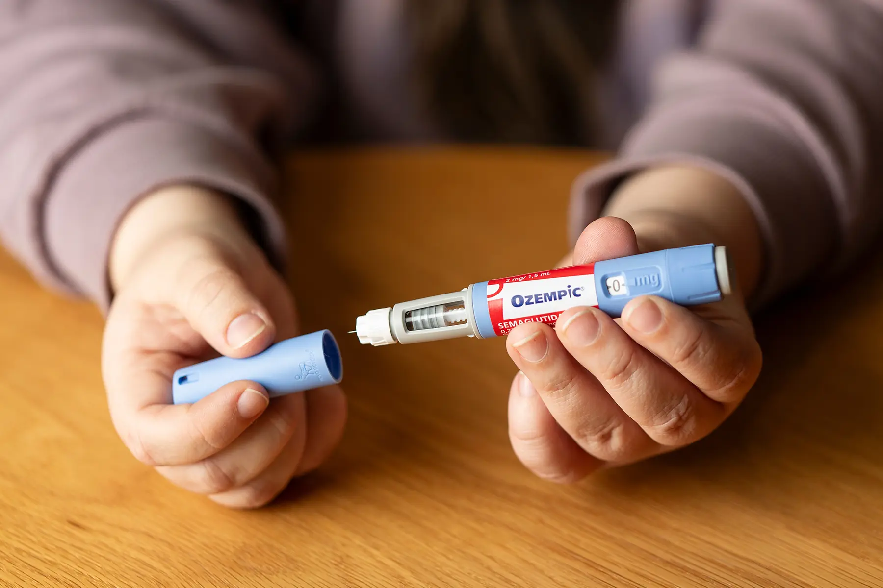 Ozempic a devenit sinonim cu slăbitul. Cum să obții natural efectul pe care îl are medicamentul asupra corpului