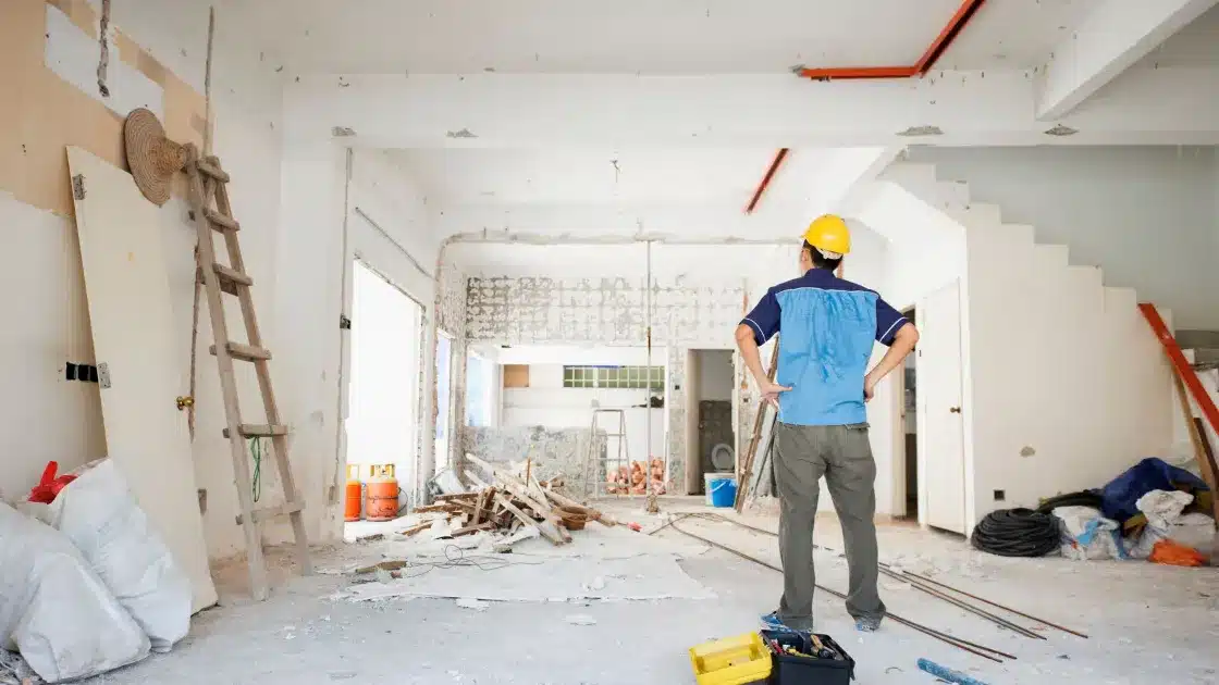 Milenialii au probleme cu moștenirile. Proprietățile vin la pachet cu renovări costisitoare, taxe și impozite