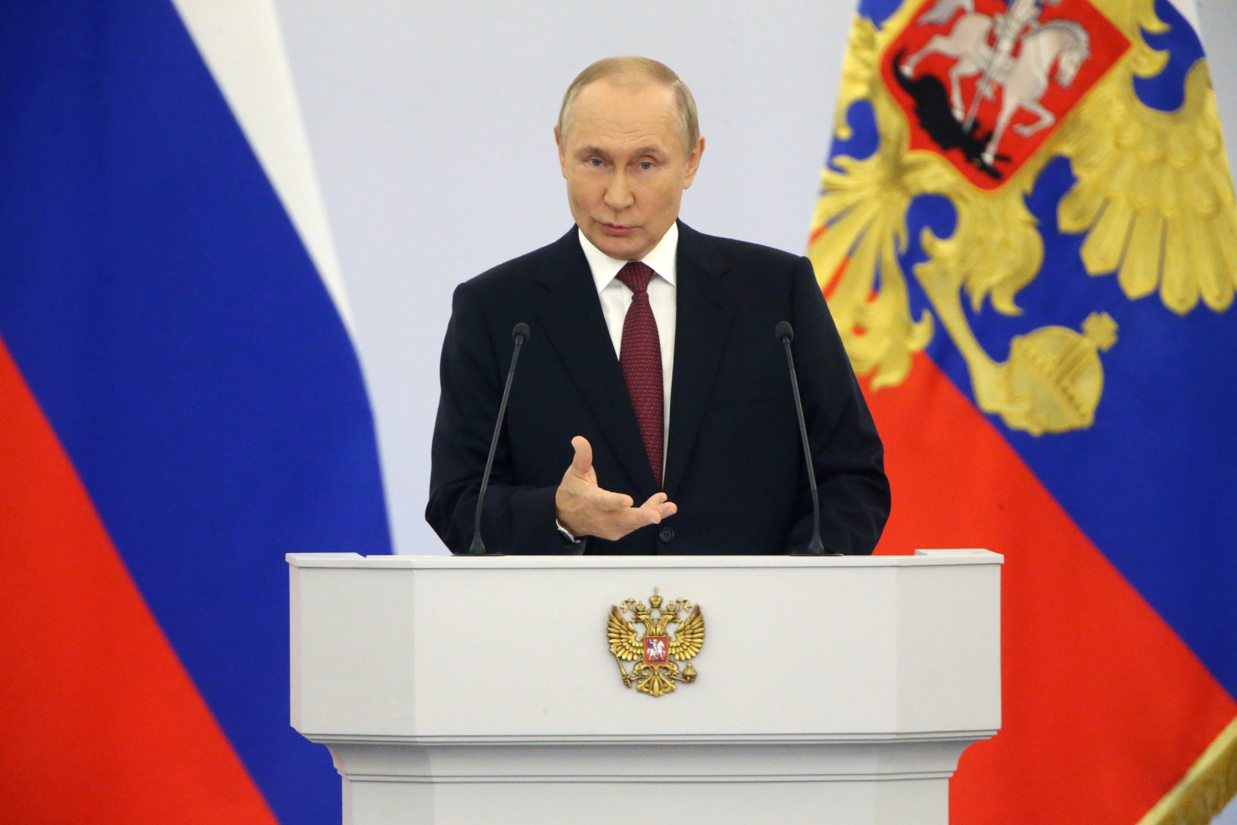 LIVE UPDATE. Război în Ucraina, ziua 1.177. Peskov: „Putin nu va participa la discuțiile din Turcia”/ Zelenski critică absența lui Putin și cere aliaților să impună sancțiuni suplimentare: „Rusia a trimis o delegație de decor”