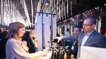 Festivalul de vin RO-Wine 2025 are loc între 16 și 18 mai. Liviu Popescu, coproprietar Fratelli: „Anul acesta avem pregătită și o zonă gourmet”