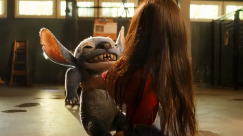 Premiera „Lilo & Stitch” ajunge în cinematografe: Extraterestrul Stitch prinde viață cu vocea lui Iustin HVNDS