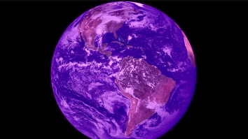 Oceanele Pământului ar putea deveni mov. Adrian Bâlbă, biolog: „Este foarte importantă compoziția atmosferei”