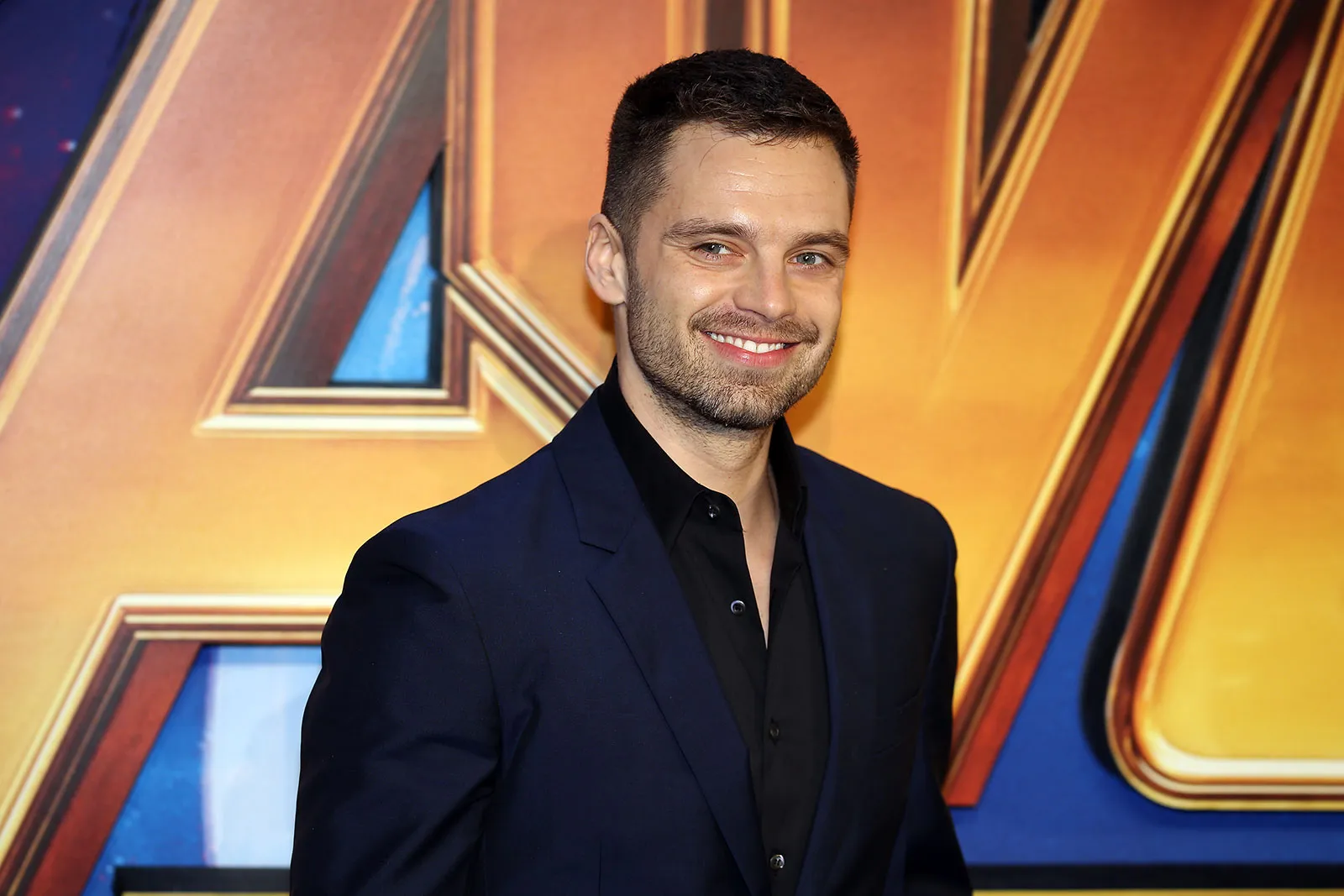 Sebastian Stan va juca în „Burning Rainbow Farm”. Filmul e inspirat dintr-un caz real în care un cuplu gay a fost ucis de poliție, după ce a luptat pentru legalizarea canabisului