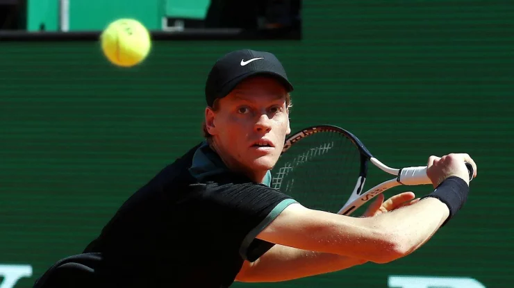 Jannik Sinner a revenit pe teren după suspendarea de 3 luni. Sportivul a câștigat împotriva lui Mariano Navone la Italian Open