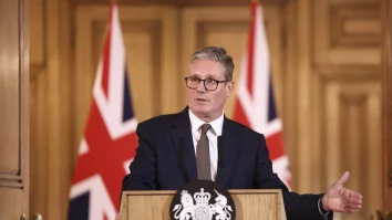 Marea Britanie „se pregătește pentru război”. Keir Starmer promite să construiască 12 submarine nucleare
