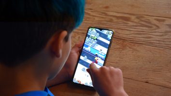 China a făcut un internet special pentru copii. E accesibil doar prin telefoane speciale