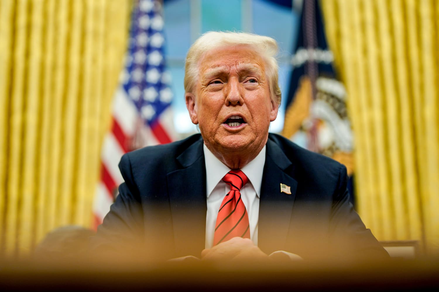 Trump îl amenință pe Putin: „Vom afla în două săptămâni dacă vrea sau nu pace în Ucraina. Dacă ne duce cu vorba, vom reacționa diferit”