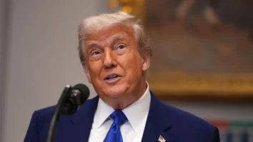 Donald Trump a reluat atacurile publice la adresa cântăreței Taylor Swift. „Nu mai este sexy și la modă”