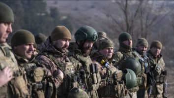 Armata ucraineană își răsplătește soldații cu puncte. Ei pot să cumpere armament cu punctele pe care le primesc