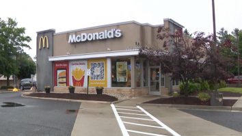 Un McDonald’s din Virginia îți cere buletinul pentru un Big Mac. Tinerii sub 21 de ani nu mai au voie în restaurant