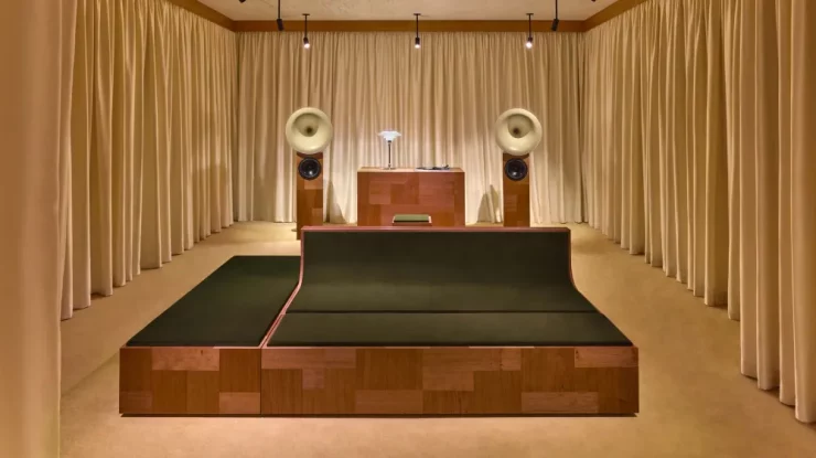 Alessandro Michele transformă boutique-ul Valentino din New York într-un spațiu imersiv. Cu ce te așteaptă la L’Atelier Sonor