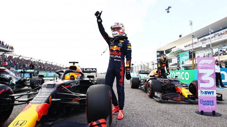Max Verstappen a obținut pole position-ul la Marele Premiu de la Miami. Lewis Hamilton a ajuns pe locul 11