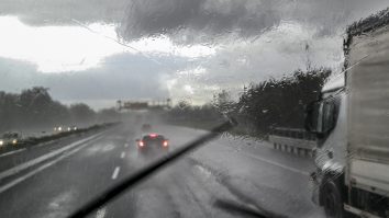 Weekend-ul vine cu temperaturi cu 10 grade mai scăzute decât în mod normal. Ce vreme te așteaptă săptămâna viitoare