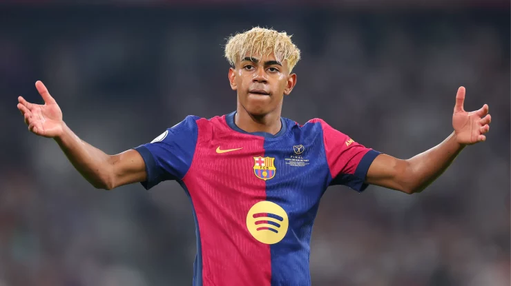 Lamine Yamal a semnat un nou contract pe șase ani cu FC Barcelona, prelungindu-și angajamentul până în 2031