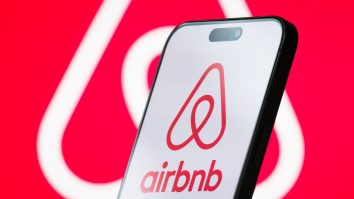 Airbnb devine super aplicație de călătorii cu chef personal și antrenor. Ce alte servicii au fost introduse