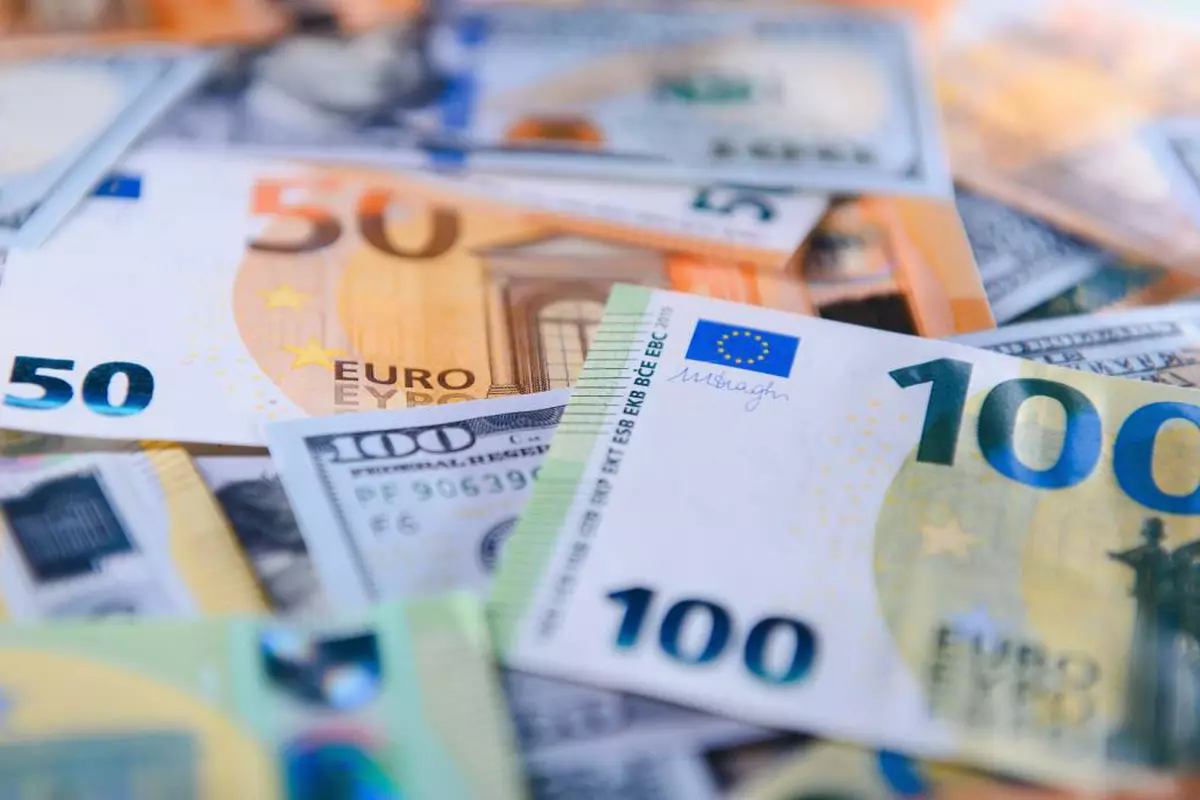 Miliarde de euro din fonduri europene zac nefolosite în conturile statului român. Cristian Hostiuc: „Cei care sunt la Palatul Victoria nu-și dau silința să îndeplinească condițiile”