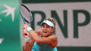 Jaqueline Cristian s-a calificat în turul trei la Roland Garros şi o va înfrunta pe Iga Swiatek