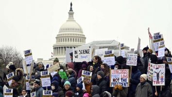 Mii de oameni de știință și-au pierdut locurile de muncă în urma reducerii finanțării din SUA. Universitățile străine vor acum să îi angajeze