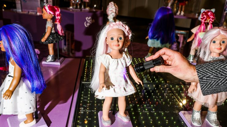 Taxele lui Trump scumpesc și păpușile Barbie: „Copiii să se mulțumească cu două păpuși în loc de 30”