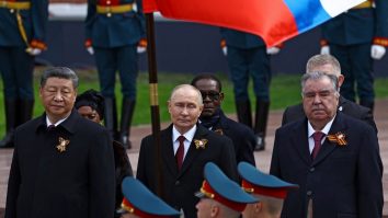 Putin defilează cu aliații la Moscova, în timp ce românii celebrează Ziua Europei