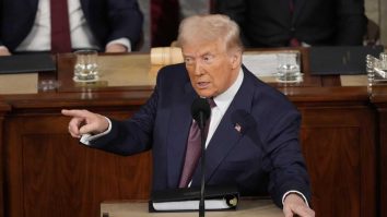 Trump îi cere lui Putin să accepte armistițiul de 30 de zile cu Ucraina