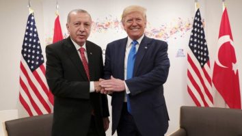 Trump a avut o conversație telefonică „foarte bună și productivă” cu Erdogan. Ce au discutat cei doi lideri