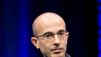 Când va deveni democraţia imposibil de menţinut?