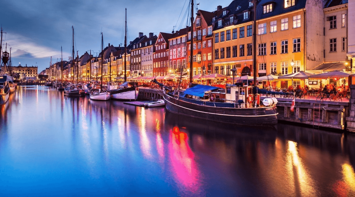 Copenhaga îi va recompensa pe turiștii eco. Ei primesc reduceri la muzee și acces gratuit la atracții turistice