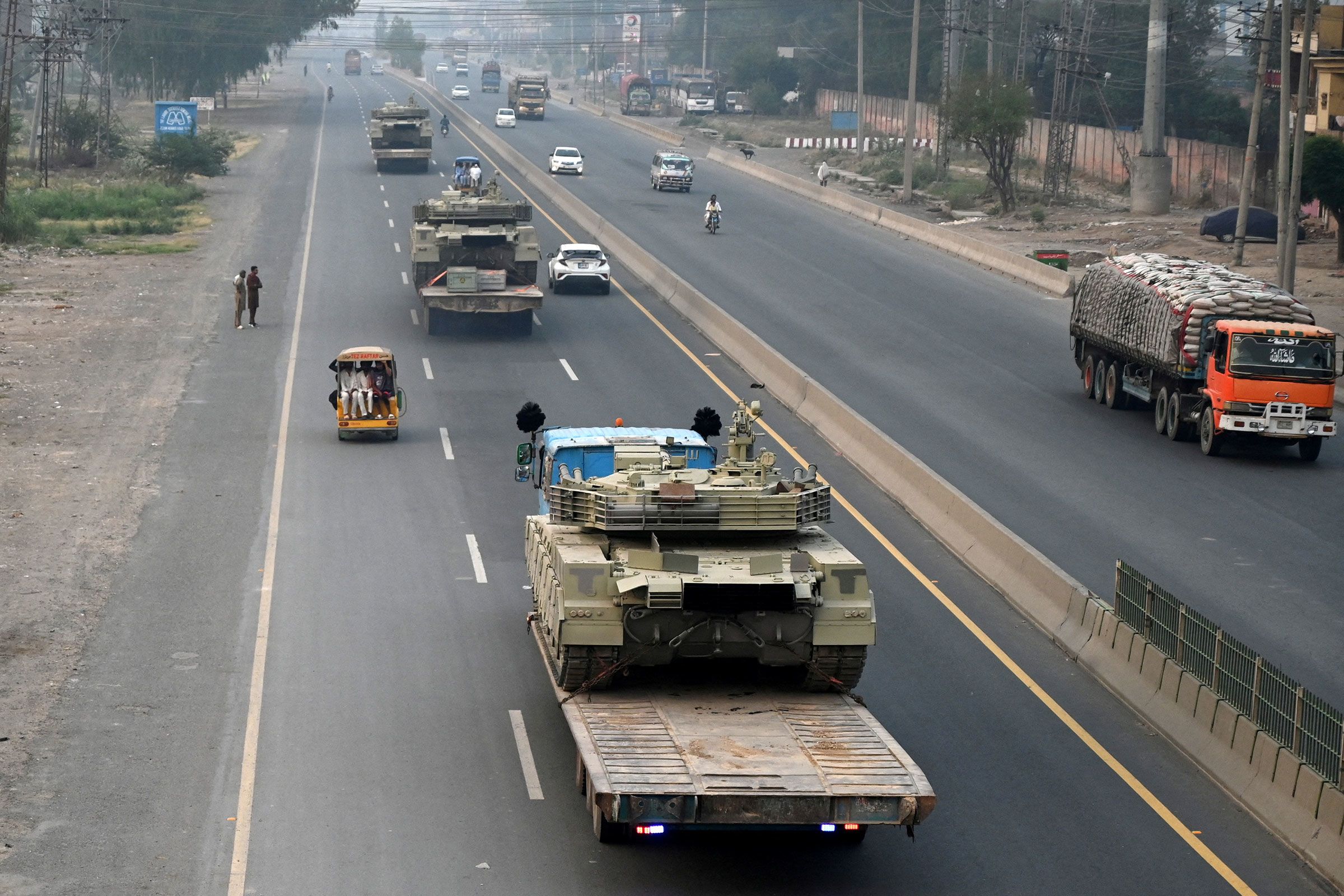 Armistițiul dintre India și Pakistan, anunțat de Trump, a fost deja încălcat