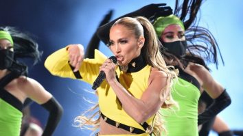 Jennifer Lopez are cerințe speciale pentru concertul din București: alimente bio, o atmosferă zen și masă de masaj