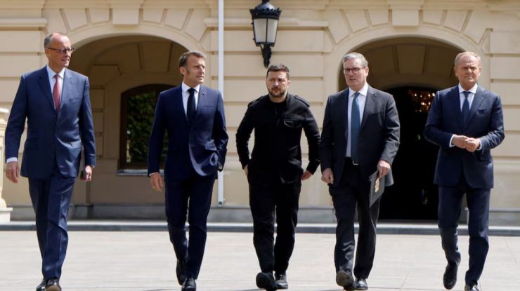 UE și Marea Britanie impun noi sancțiuni Rusiei fără să aștepte decizia lui Trump. Ce sectoare sunt vizate