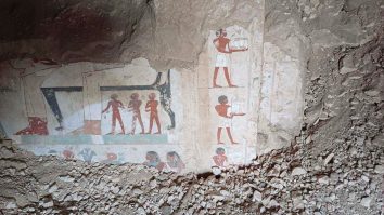 Arheologii egipteni descoperă trei morminte vechi de 3.500 de ani în Luxor