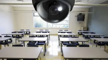 Școlile pot instala camere de supraveghere de anul acesta. Părinții, elevii și angajații vor vota