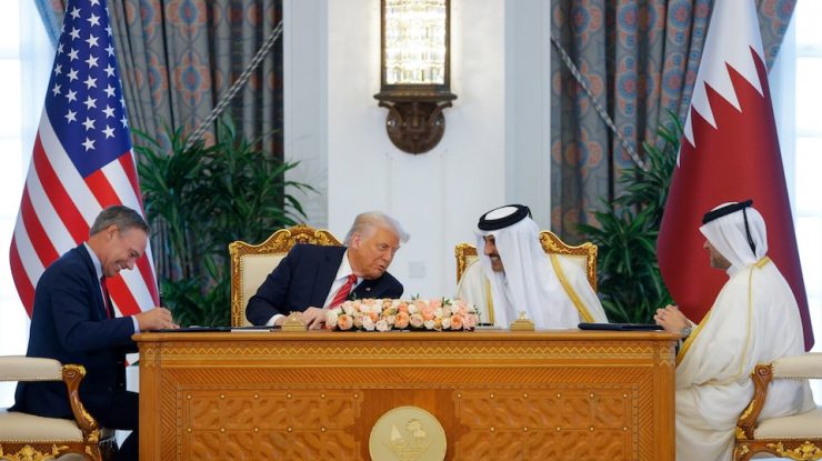 Trump a încheiat acorduri în valoare de 243,5 miliarde de dolari cu Qatar