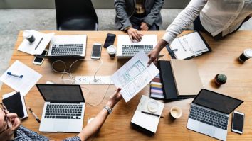 România are doar 14% dintre angajați activi în weekend, sub media UE de 19,2%. În Grecia şi Italia, această pondere depăşeşte 30%