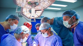 Performanțe deosebite în transplantul hepatic de la donator viu, la Spitalul Clinic SANADOR