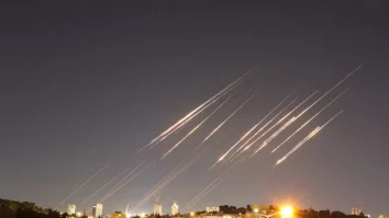 Centrul financiar al Tel Avivului a căzut sub atacul iranienilor. 30 de rachete balistice iraniene au vizat 3 locații importante din Israel