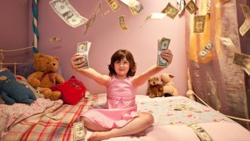 Generația Alpha face bani din gaming, modă și social media. Unii adolescenți ajung la un venit anual de 28.000 dolari