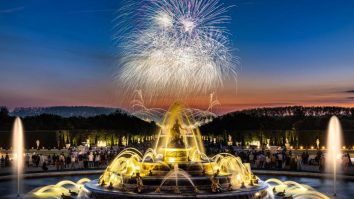 „Les Grandes Eaux Nocturnes” te așteaptă la Versailles. Ce vezi la spectacol