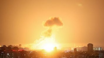 Rusia lansează un atac aerian asupra Kievul, la câteva zile după atacul cu drone devastator lansat de Ucraina asupra bombardierelor strategice rusești