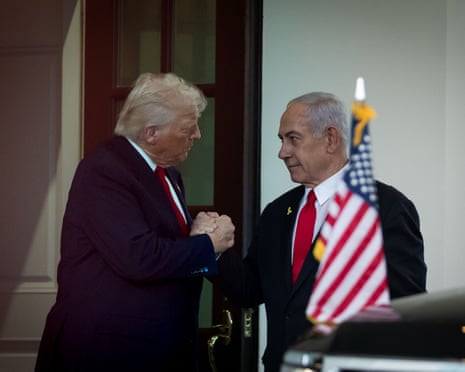 Trump cere anularea procesului penal al lui Netanyahu pentru crime de război: „ESTE O VÂNĂTOARE DE VRĂJITOARE. Procesul trebuie anulat imediat”