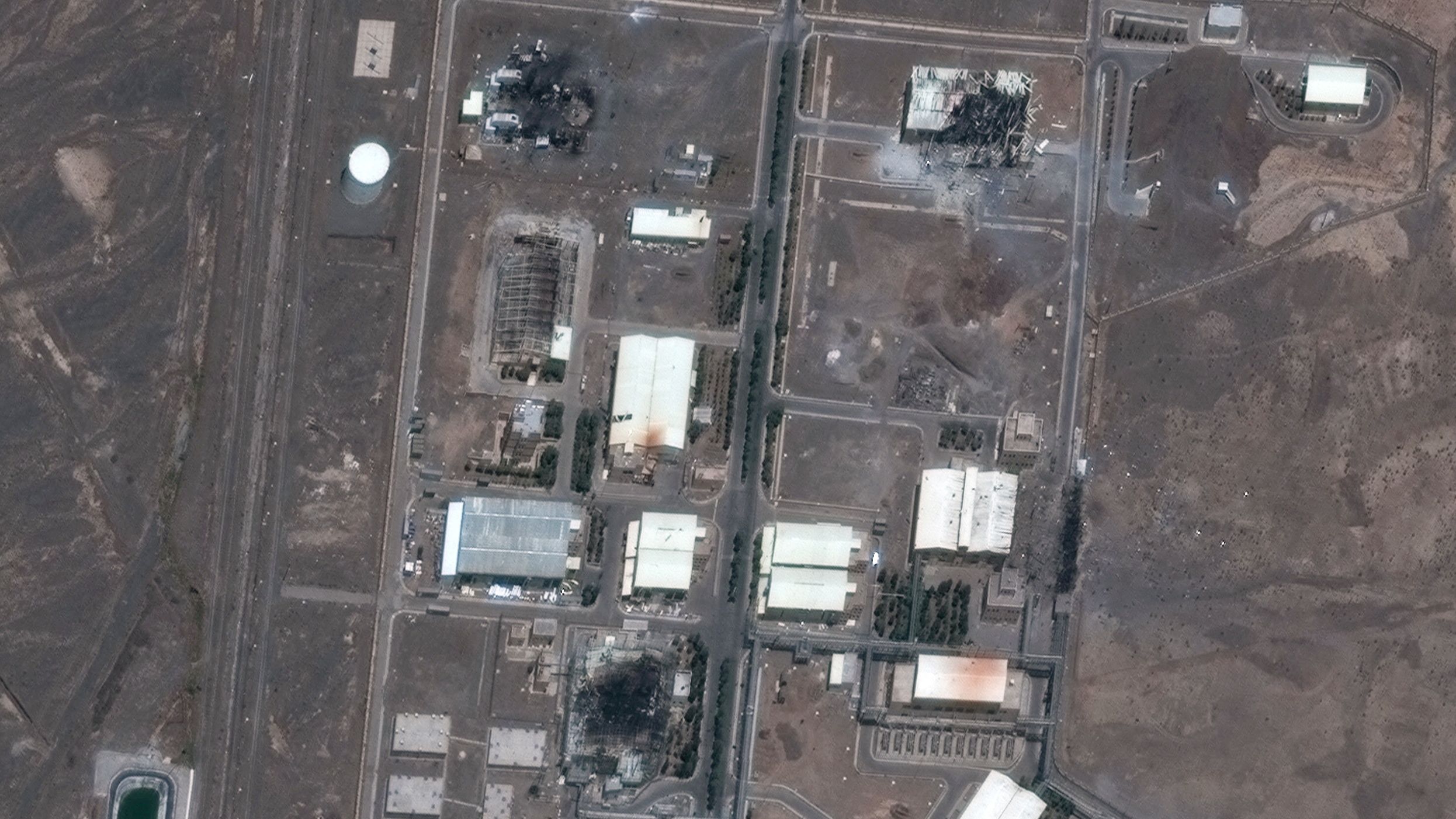 Imaginile din satelit arată pagube uriașe la instalațiile nucleare ale Iranului după atacurile americane