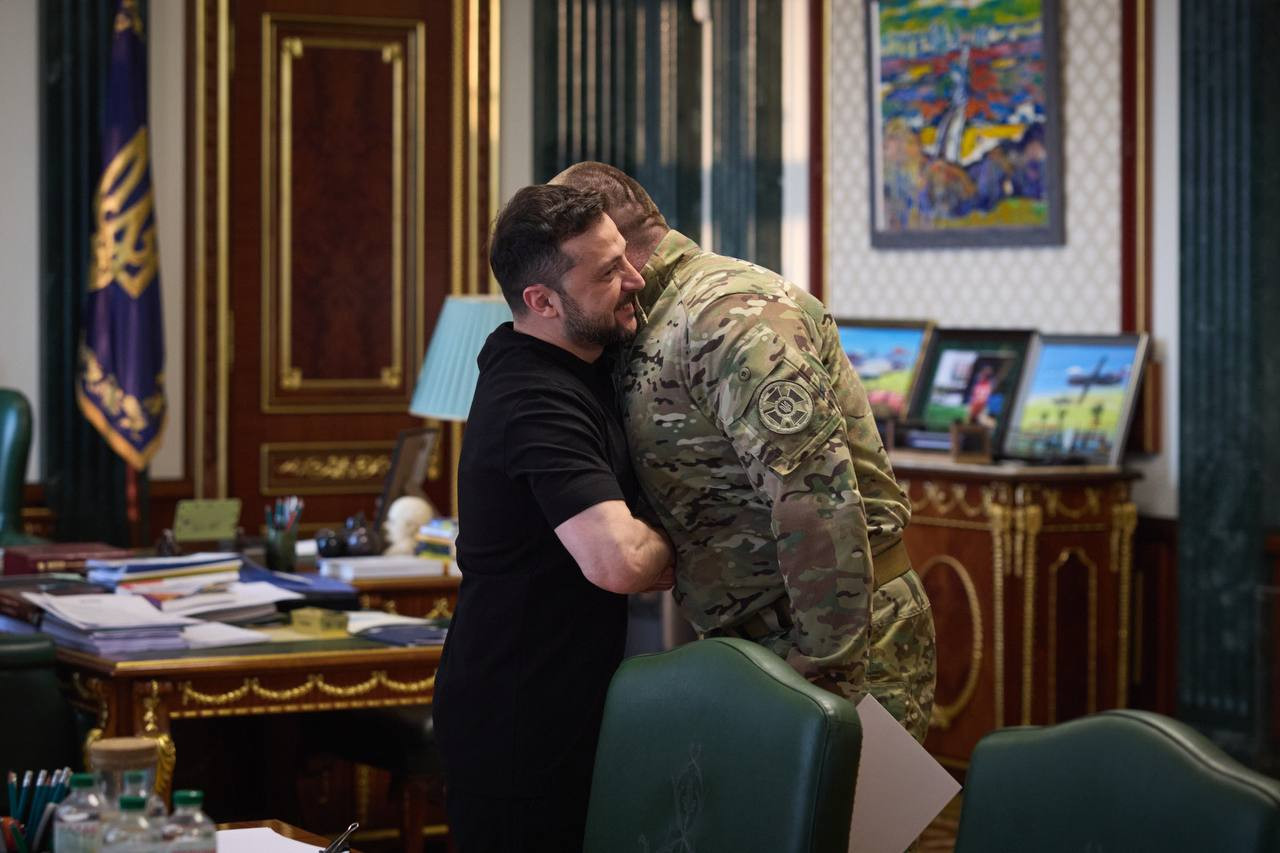 Ucraina a lansat cea mai mare operațiune specială de la începutul invaziei rusești. Cum a reușit „Pânza de păianjen” să distrugă flota lui Putin