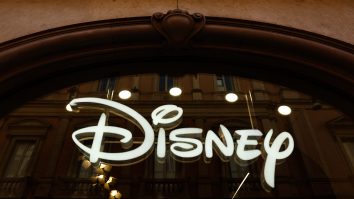 Disney concediază câteva sute de oameni la nivel global. Sunt vizate departamentele de marketing, finanțe sau casting